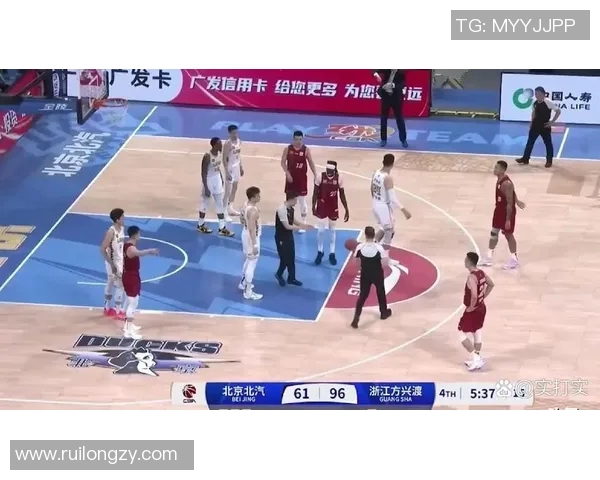 CBA精彩对决北京队与浙江广厦队比赛录像回顾与精彩瞬间分析